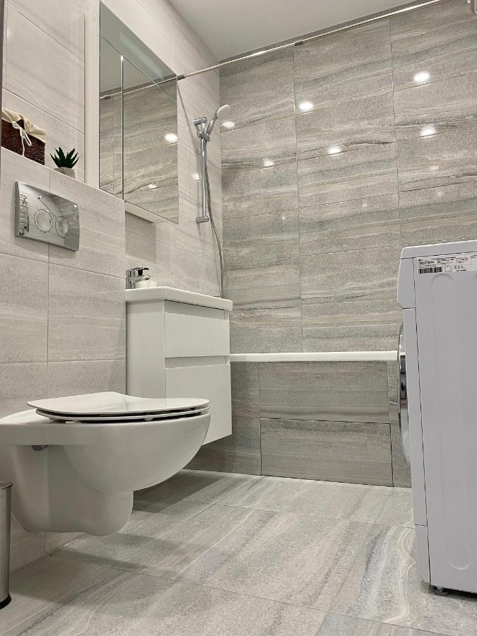 Slavutich Apartments Near Metro Station كييف المظهر الخارجي الصورة