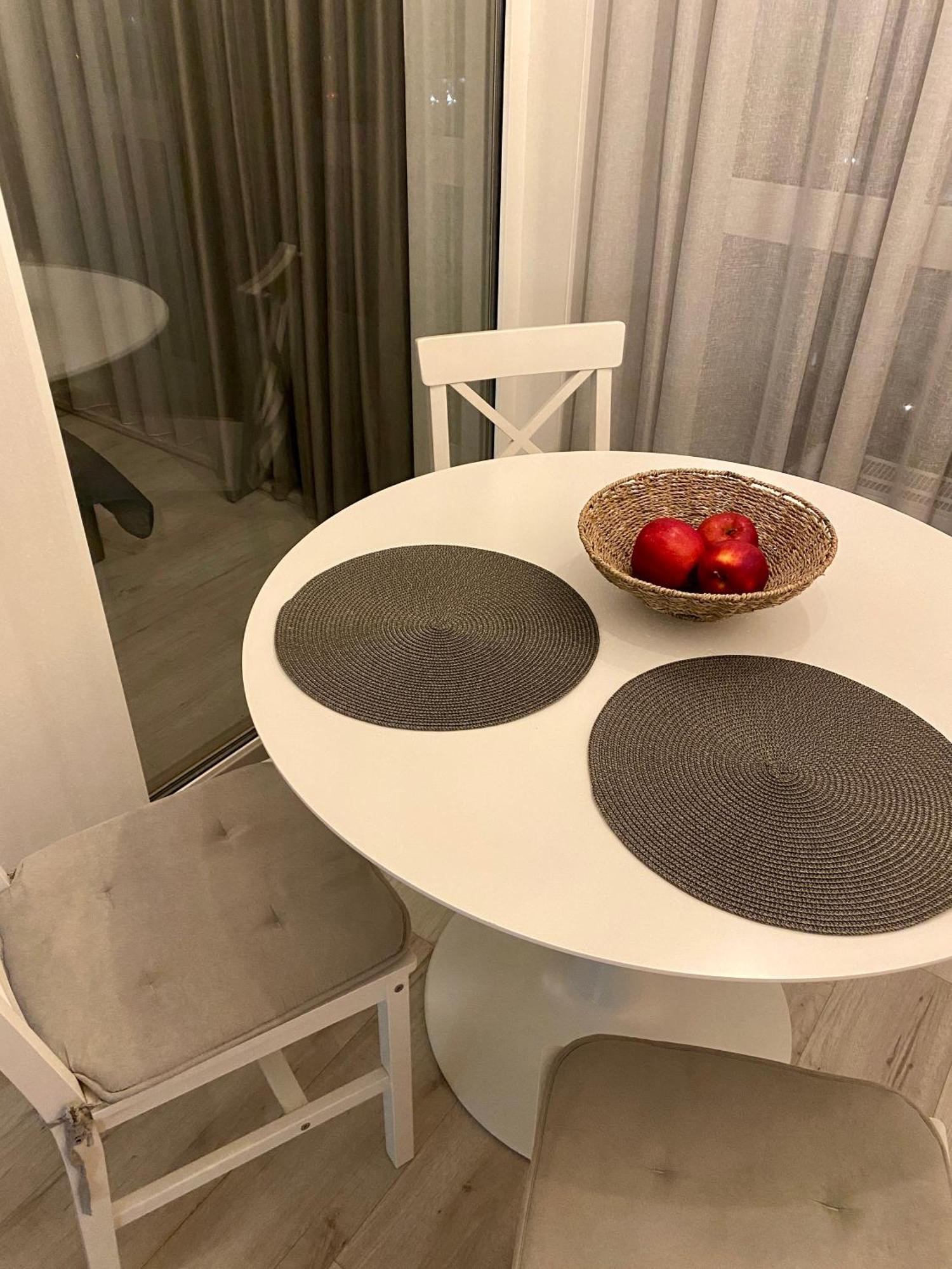 Slavutich Apartments Near Metro Station كييف المظهر الخارجي الصورة