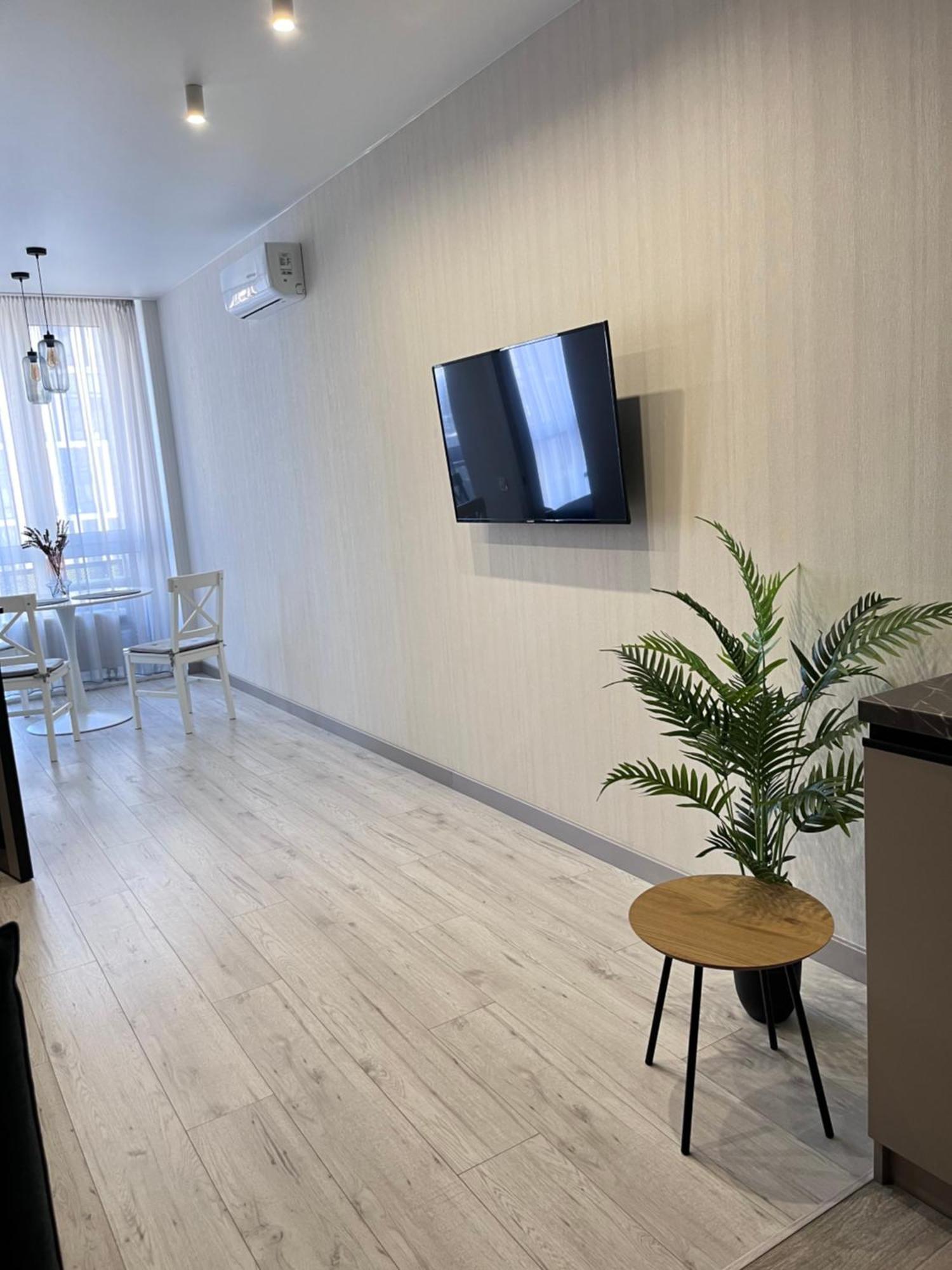 Slavutich Apartments Near Metro Station كييف المظهر الخارجي الصورة